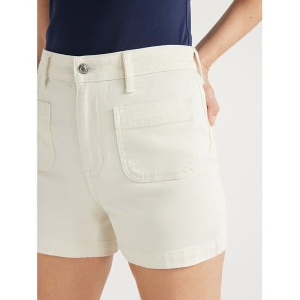 Free Assembly Cream Patch Pocket High Rise Denim Shorts Size 20 NWT